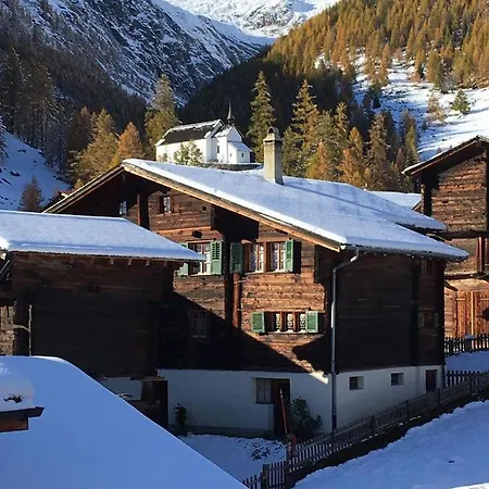 아파트 Haus Rovina
