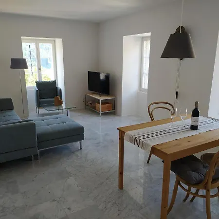Apartamento Haus Rovina *