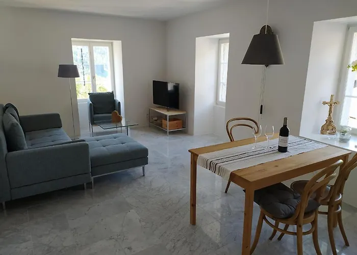 公寓 Haus Rovina *